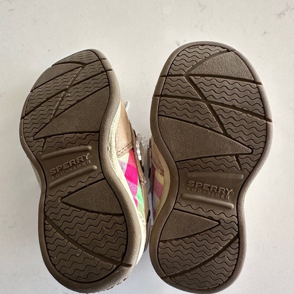 Sperry Kids' Tan Moccasins with Pink Lining - Picture 4 of 6